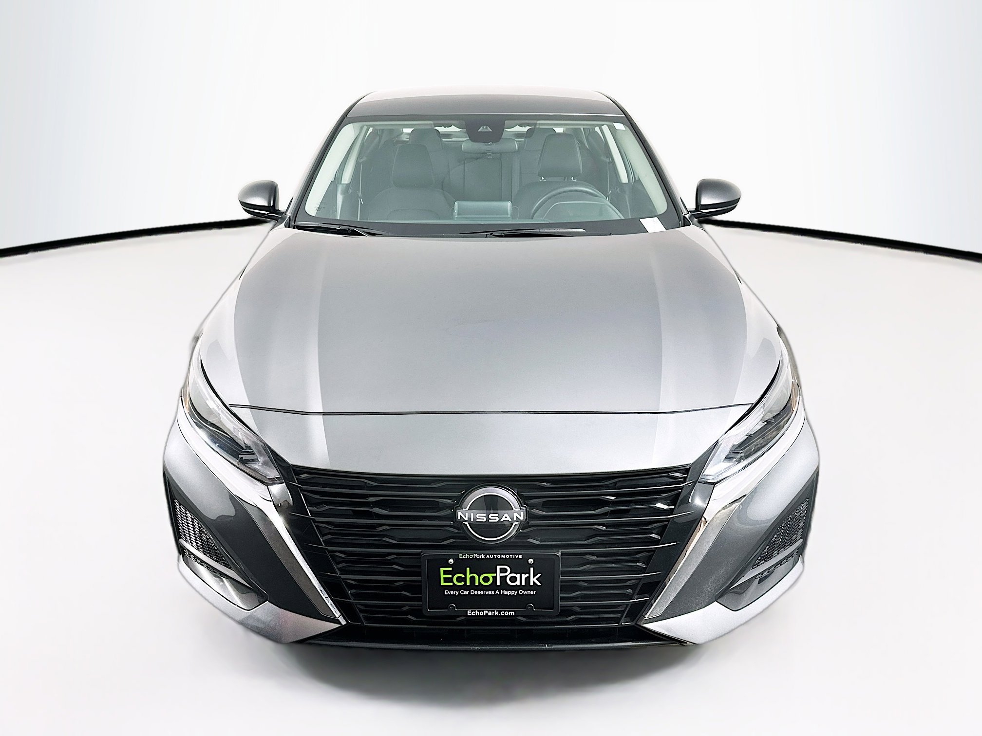 Used 2025 Nissan Altima 2.5 SV image 2