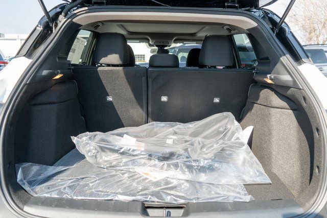 New 2026 Nissan Kicks SV w/ SV Premium Package image 9