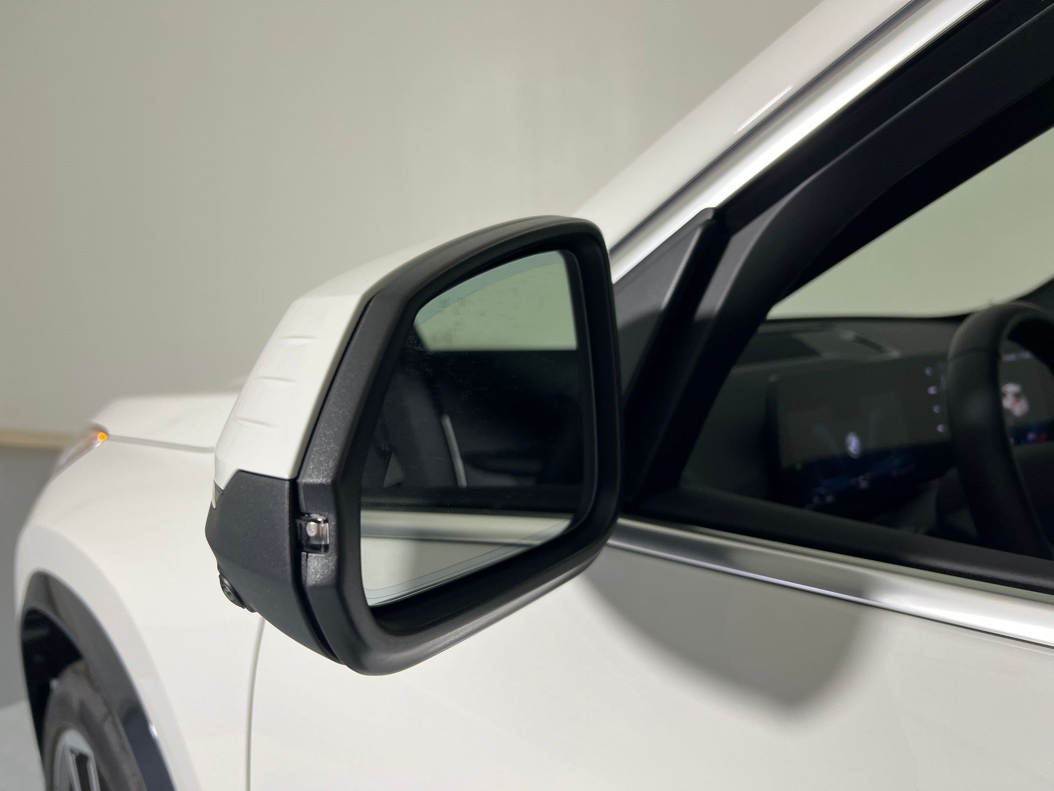 New 2026 BMW X1 xDrive28i w/ Technology Package AWD/4WD image 21