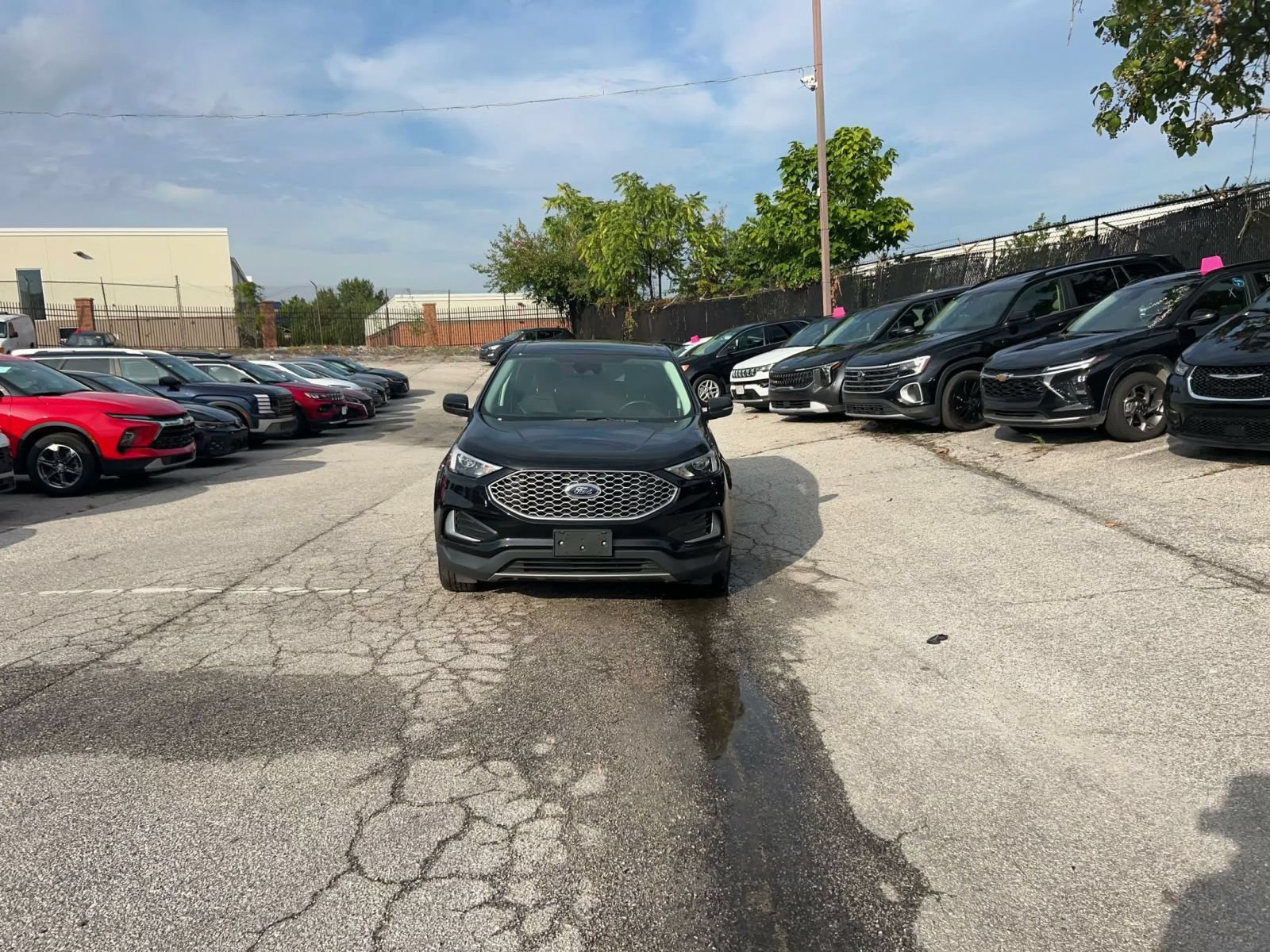 Used 2023 Ford Edge SEL AWD/4WD image 4