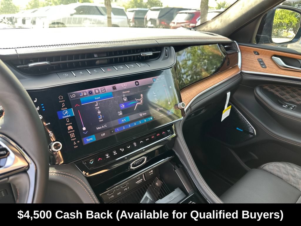 New 2026 Jeep Grand Cherokee Summit w/ Obsidian Package AWD/4WD image 23