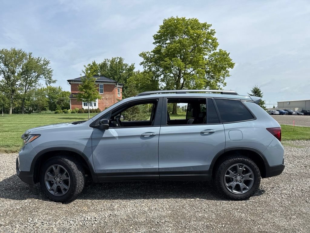 Used 2024 Honda Passport TrailSport image 8