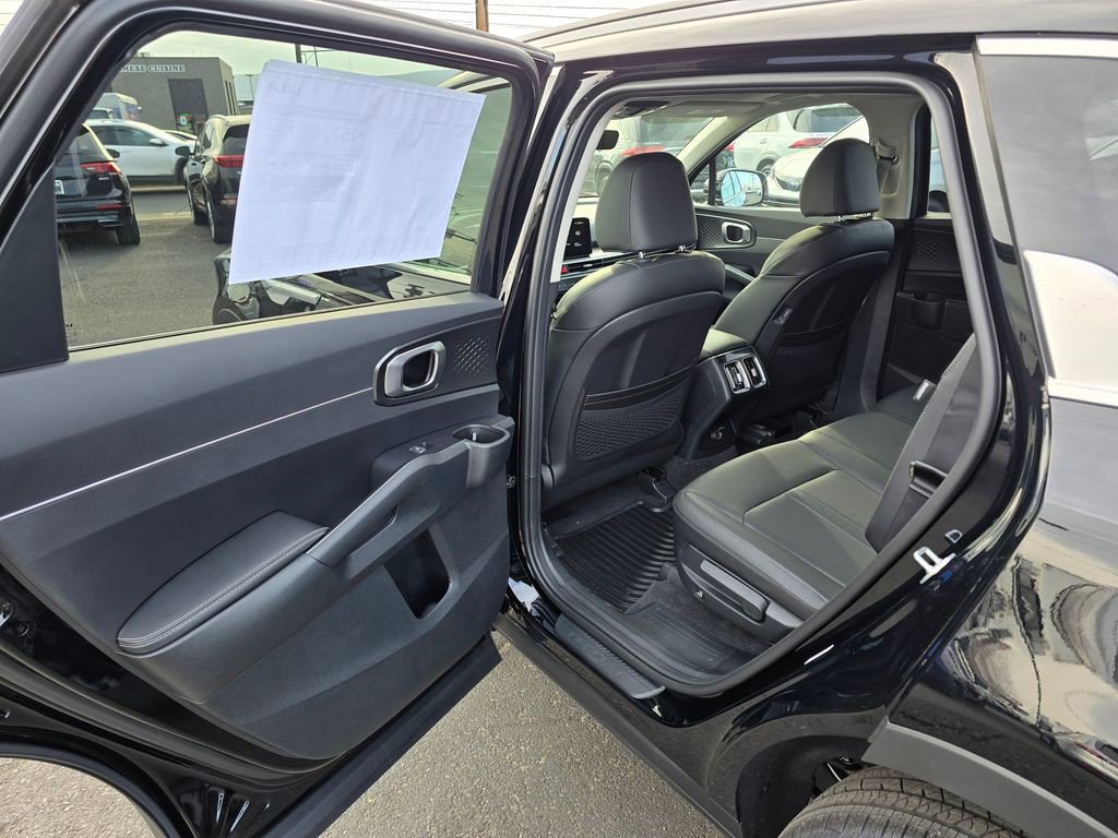 New 2026 Kia Sorento S w/ S Panoramic Sunroof Package AWD/4WD image 15
