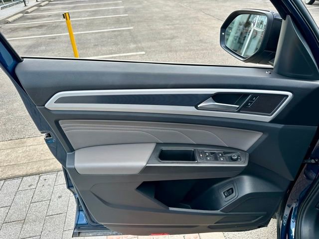 Certified 2023 Volkswagen Atlas Cross Sport SEL R-Line image 10