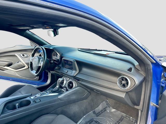 Used 2020 Chevrolet Camaro LT RWD image 19