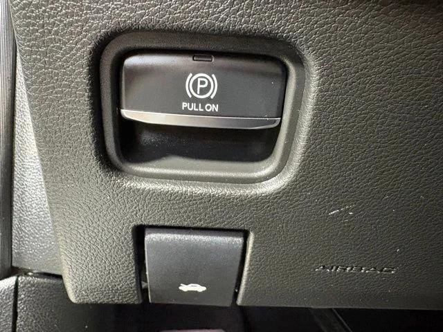 Certified 2023 Jeep Grand Cherokee L Laredo AWD/4WD image 26