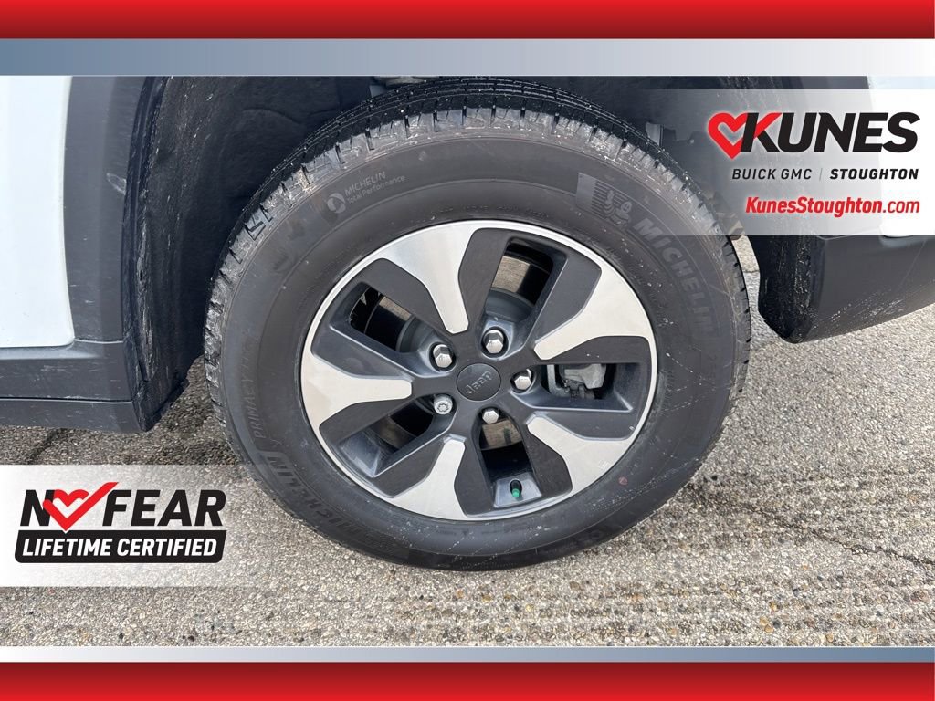 Used 2022 Jeep Grand Cherokee Limited 4xe image 18