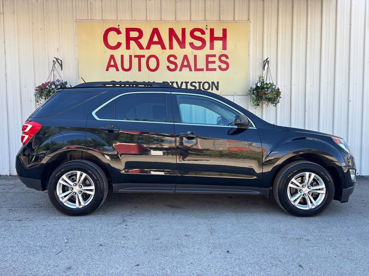 Used 2016 Chevrolet Equinox LT w/ Convenience Package image 2