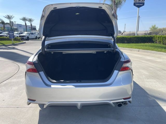 Used 2022 Toyota Camry SE image 23