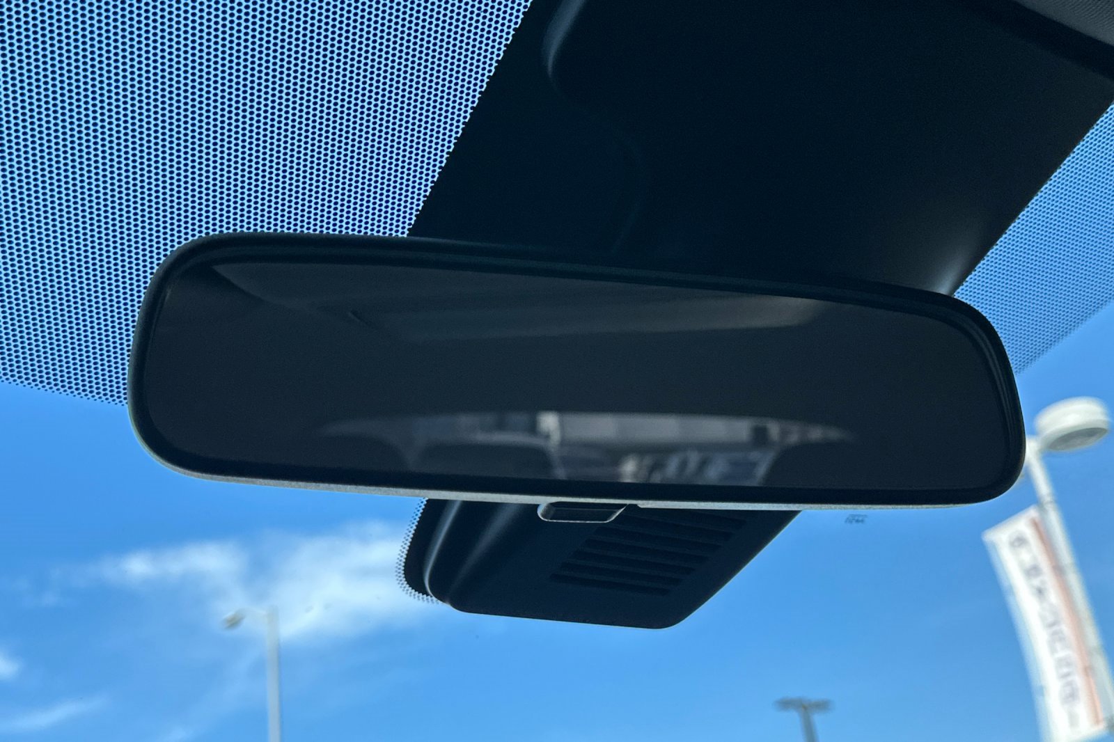 Used 2022 Nissan Rogue Sport S image 24