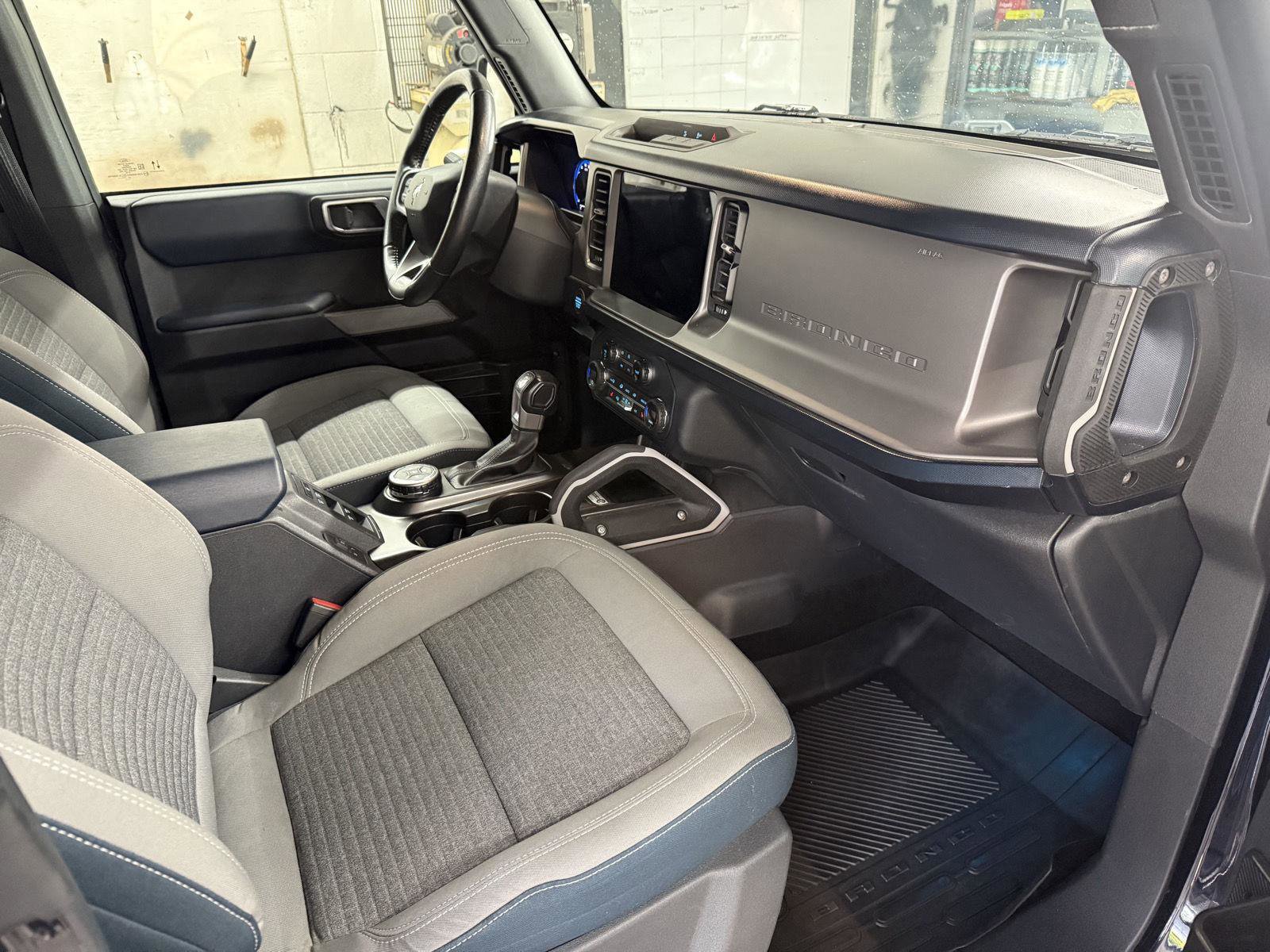 Used 2021 Ford Bronco Outer Banks image 28