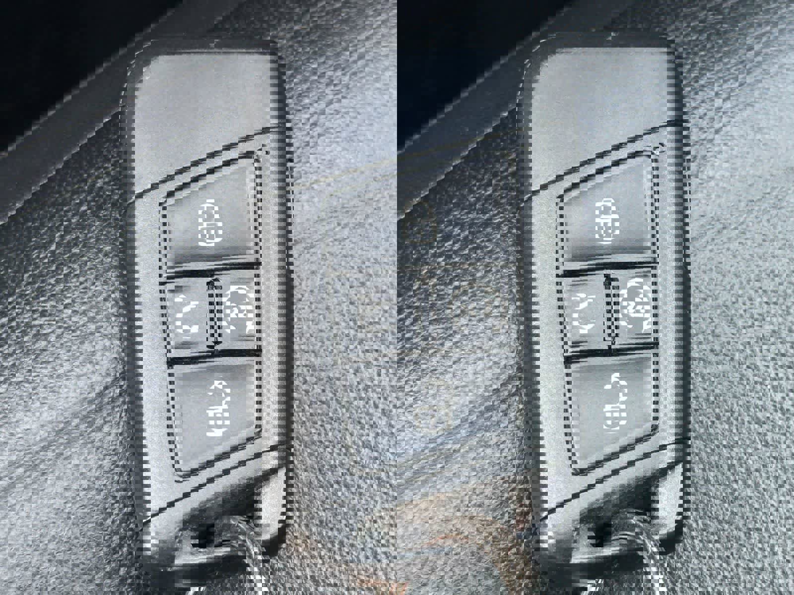 Used 2020 Volkswagen Tiguan SEL Premium R-Line w/ 3rd Row Seat Package image 28