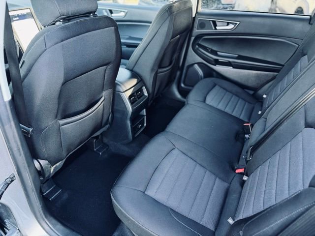 Used 2022 Ford Edge SE w/ Black Appearance Package image 19