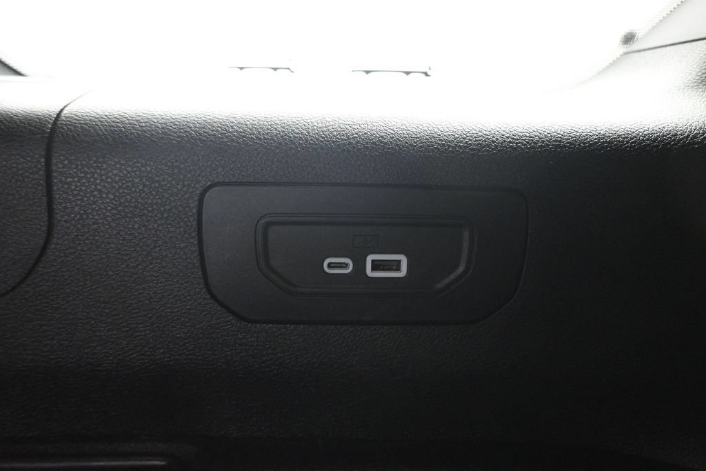 Used 2025 Jeep Grand Cherokee L Altitude AWD/4WD image 40