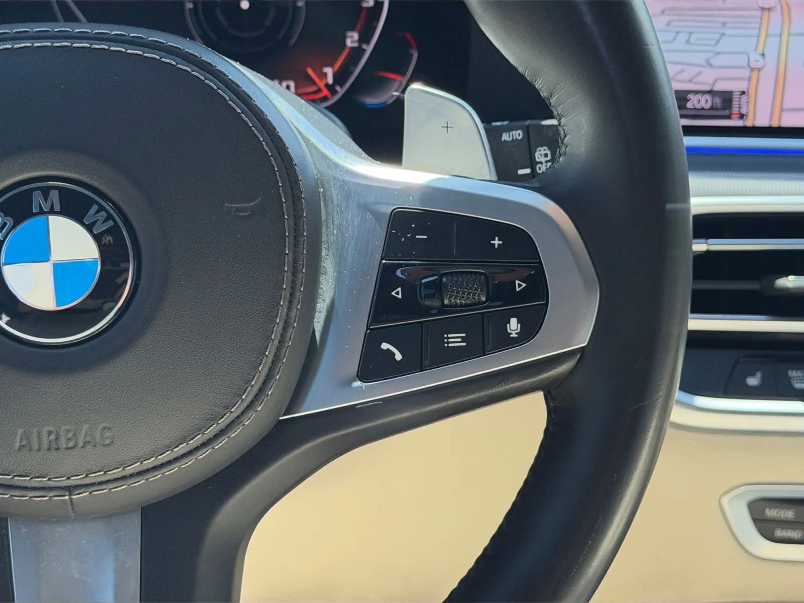 Used 2019 BMW X5 xDrive40i w/ M Sport Package AWD/4WD image 23