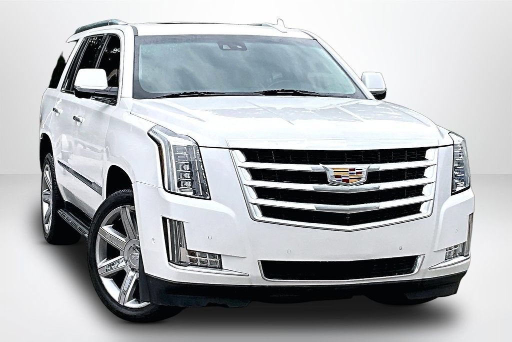 Used 2020 Cadillac Escalade Luxury AWD/4WD image 3