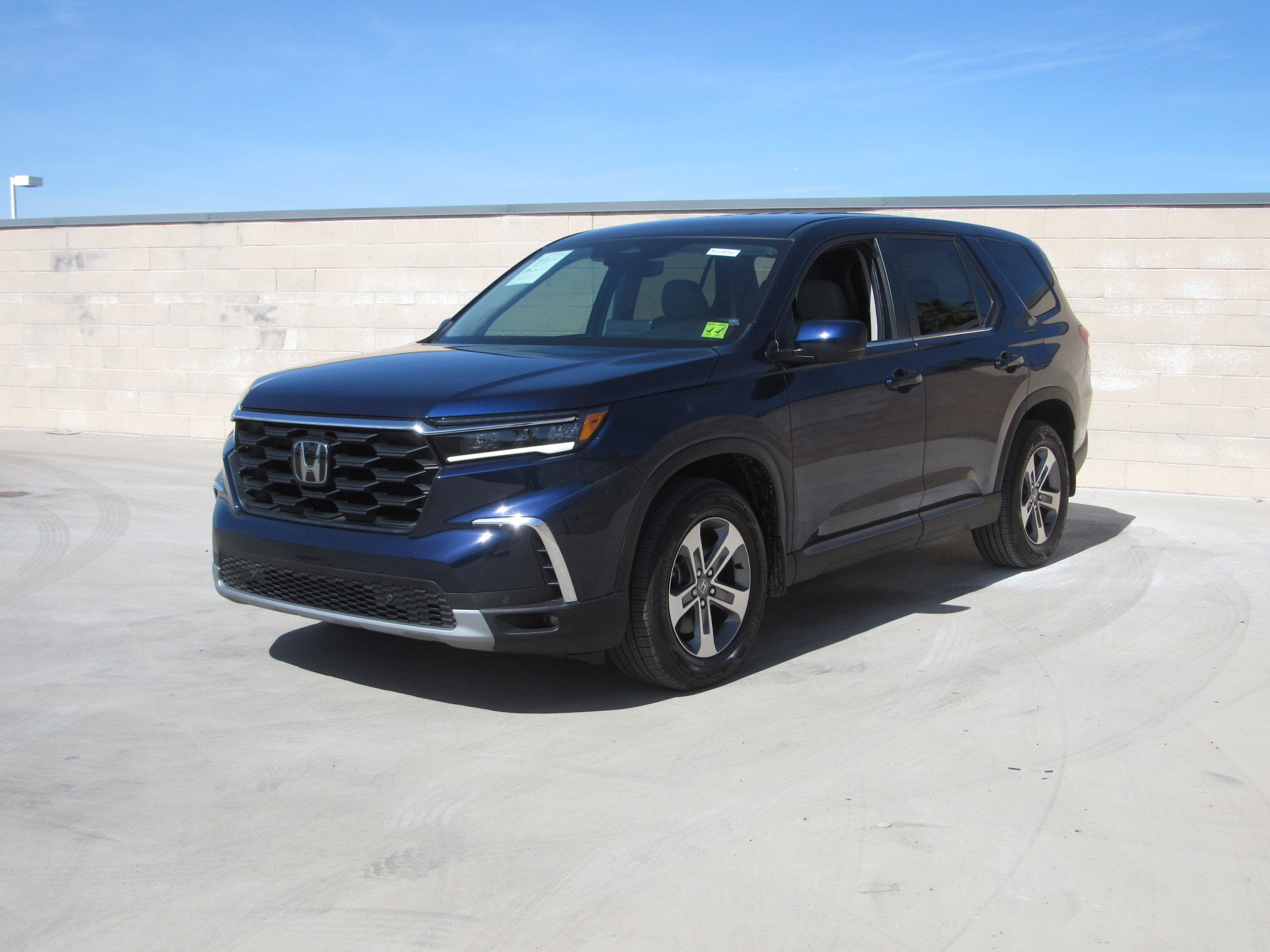Used 2023 Honda Pilot EX-L image 1