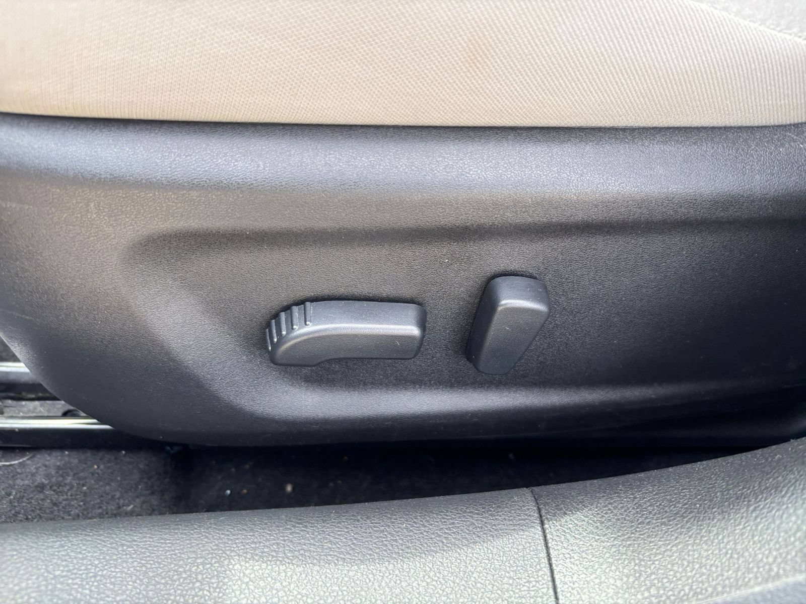 Used 2025 Nissan Altima 2.5 SV FWD image 22