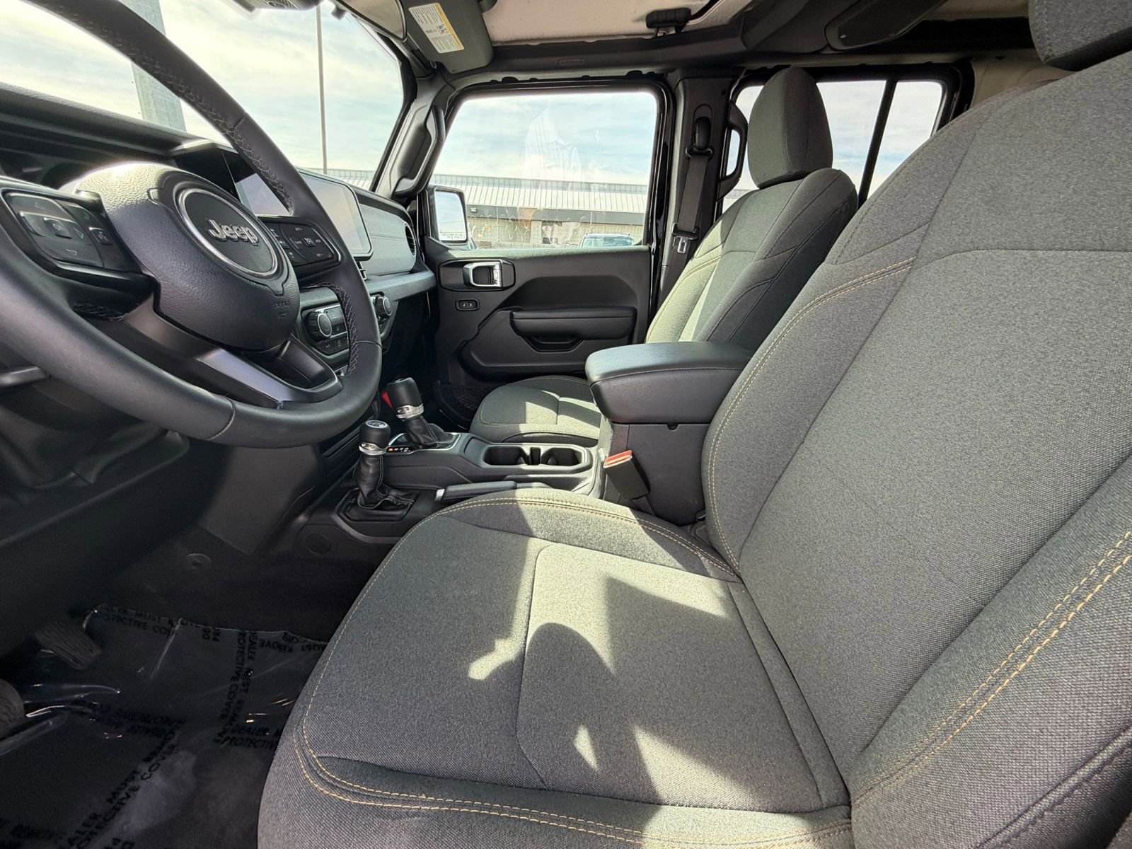 Used 2025 Jeep Wrangler Sport S image 25