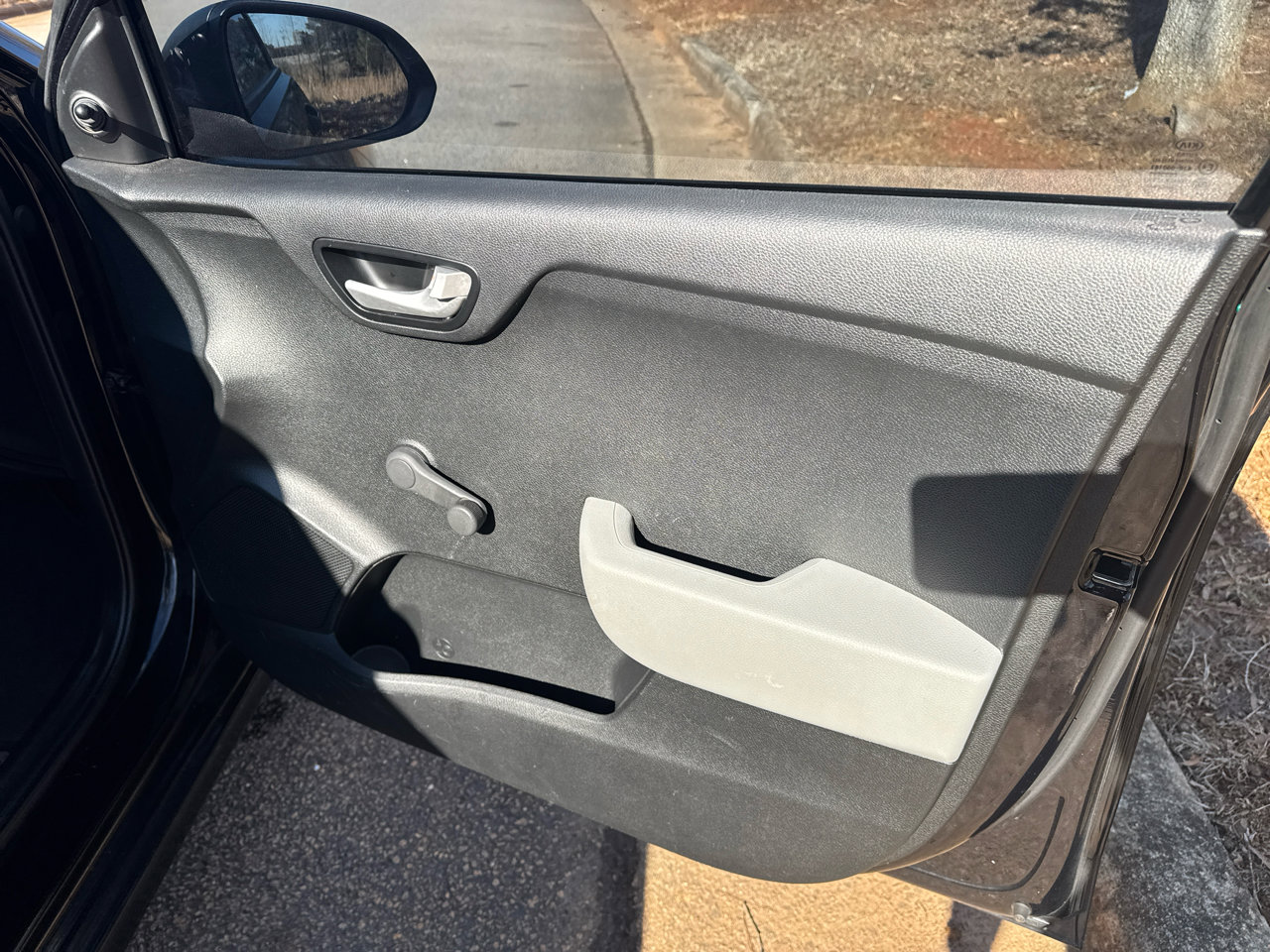 Used 2018 Kia Rio LX image 22