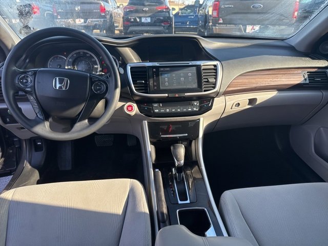 Used 2017 Honda Accord EX image 15