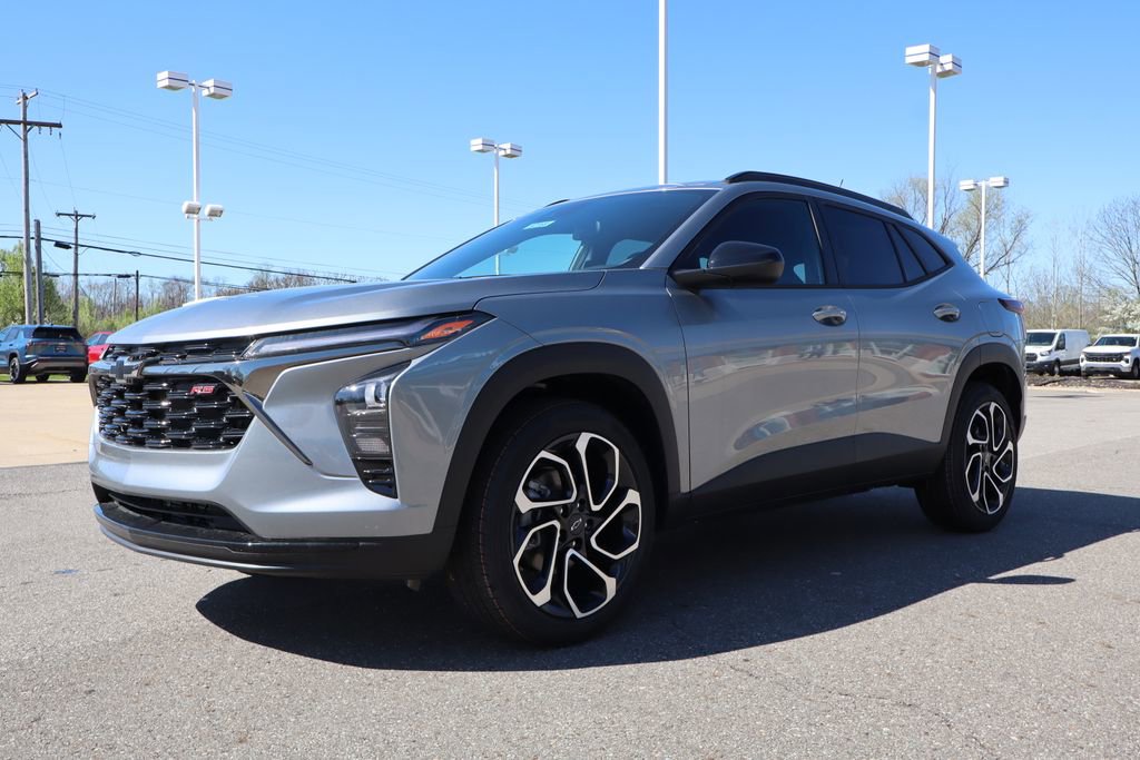 New 2026 Chevrolet Trax RS w/ Sunroof Package FWD image 8