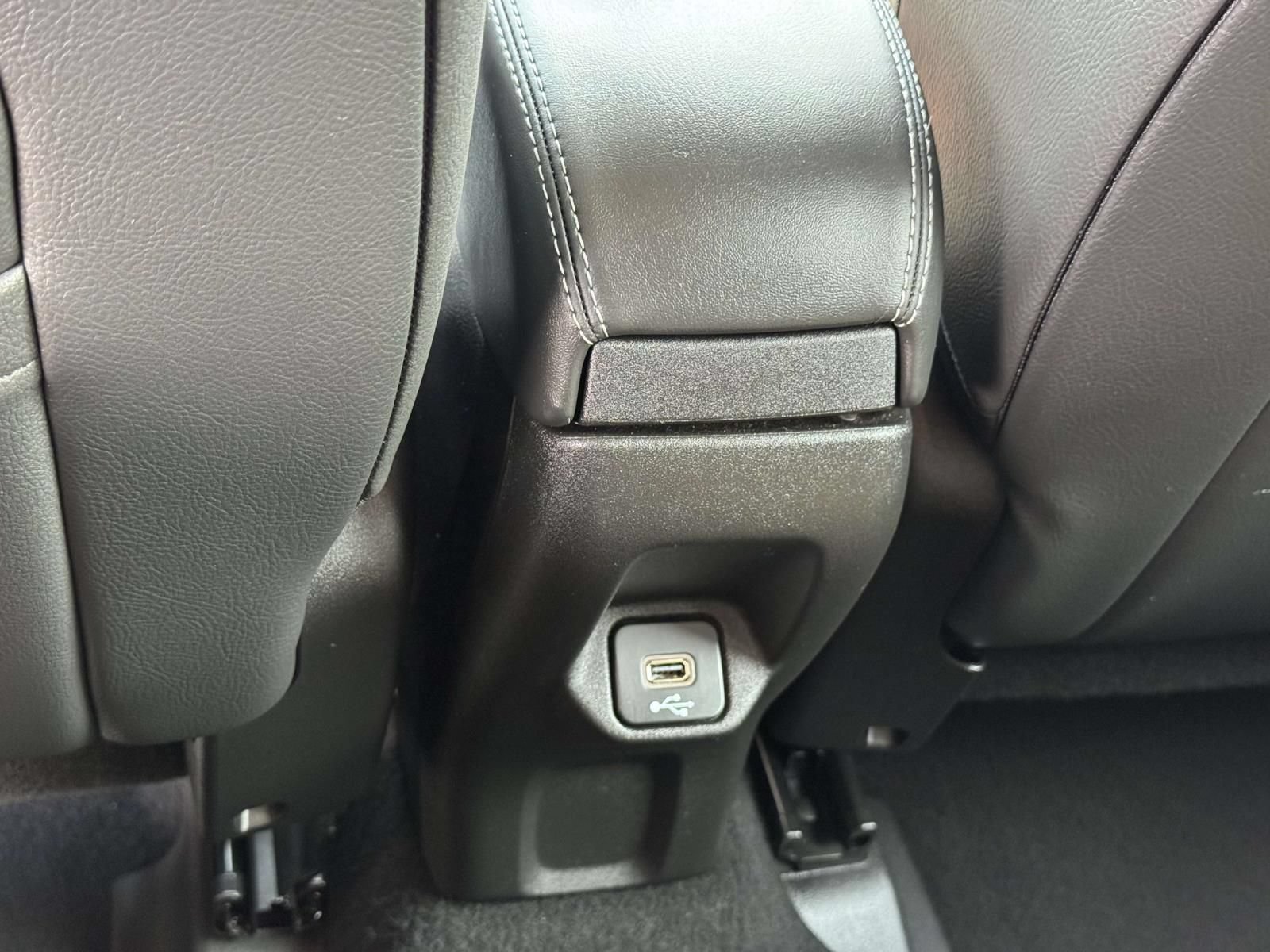 Used 2023 Jeep Renegade Limited AWD/4WD image 24