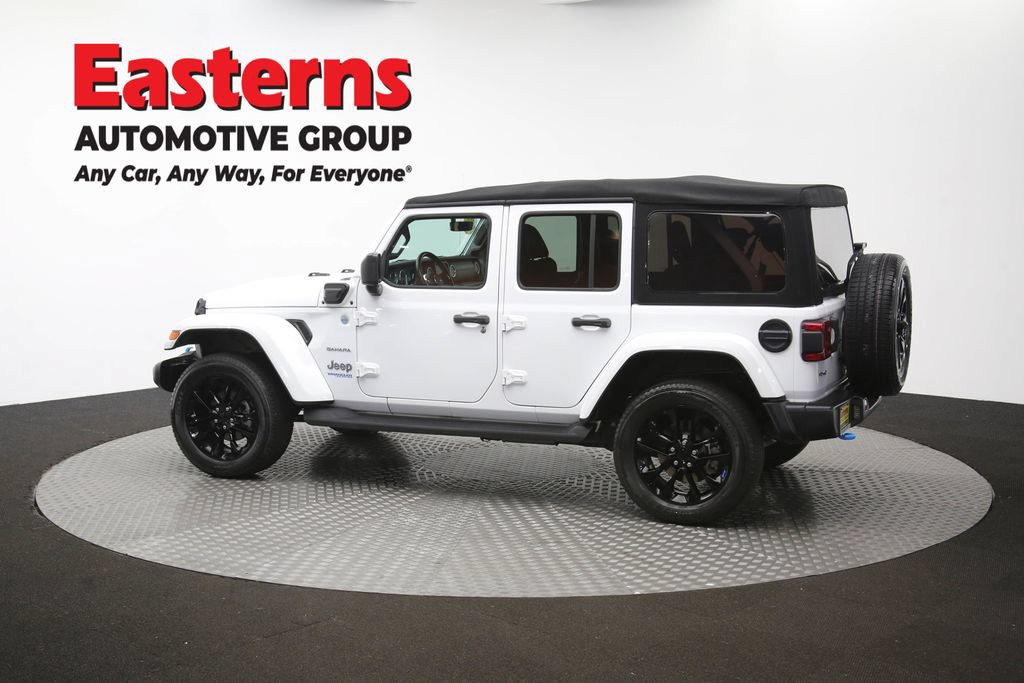 Used 2022 Jeep Wrangler Unlimited Sahara w/ Cold Weather Group AWD/4WD image 63