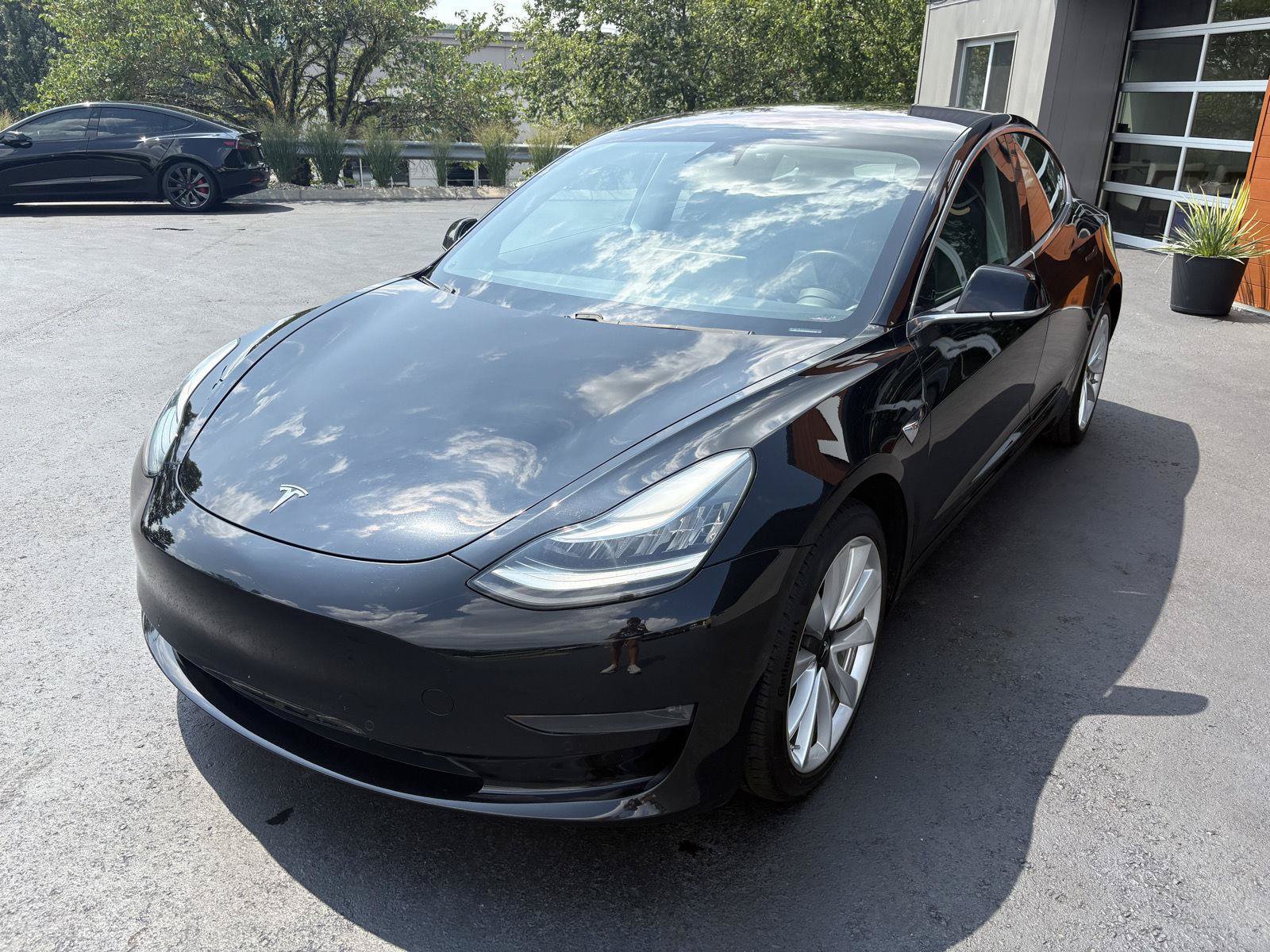 Used 2018 Tesla Model 3 Long Range AWD/4WD image 4
