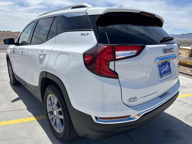 Used 2024 GMC Terrain SLT FWD video 3