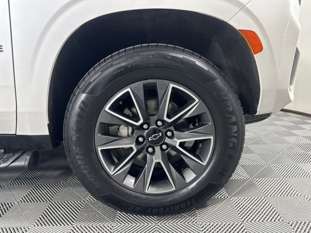 Used 2024 Chevrolet Tahoe Z71 w/ Z71 Off-Road Package AWD/4WD image 8