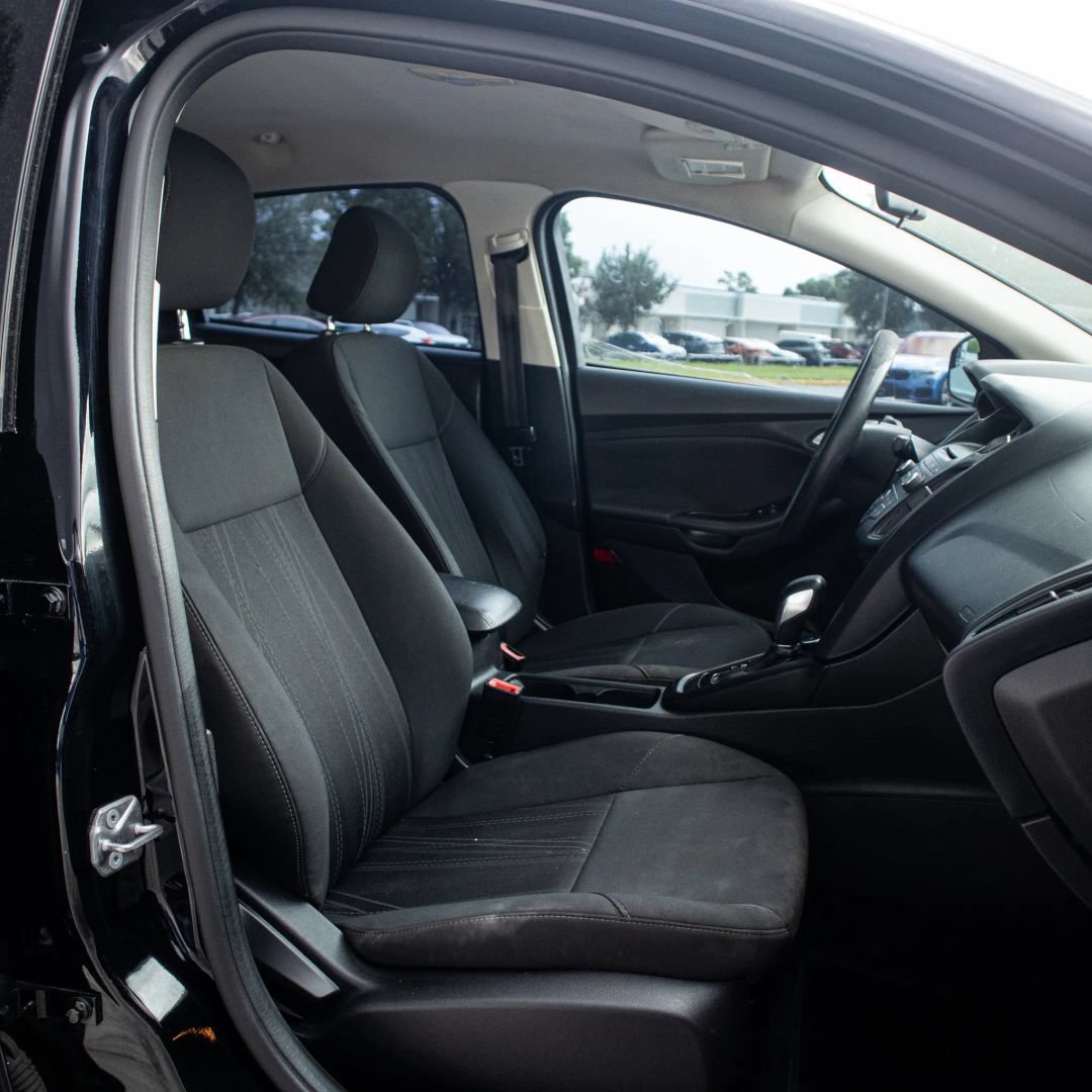 Used 2017 Ford Focus SE FWD image 14