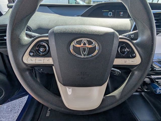 Used 2017 Toyota Prius Four image 31