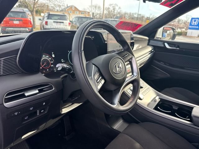 Used 2024 Hyundai Palisade Calligraphy image 15