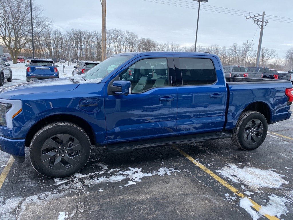 Used 2022 Ford F150 Lightning Lariat w/ Equipment Group 511A High image 2