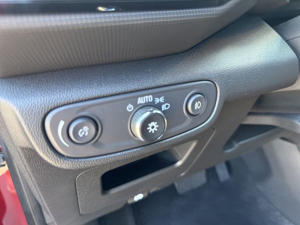 Used 2023 Chevrolet TrailBlazer LT w/ Convenience Package FWD image 21