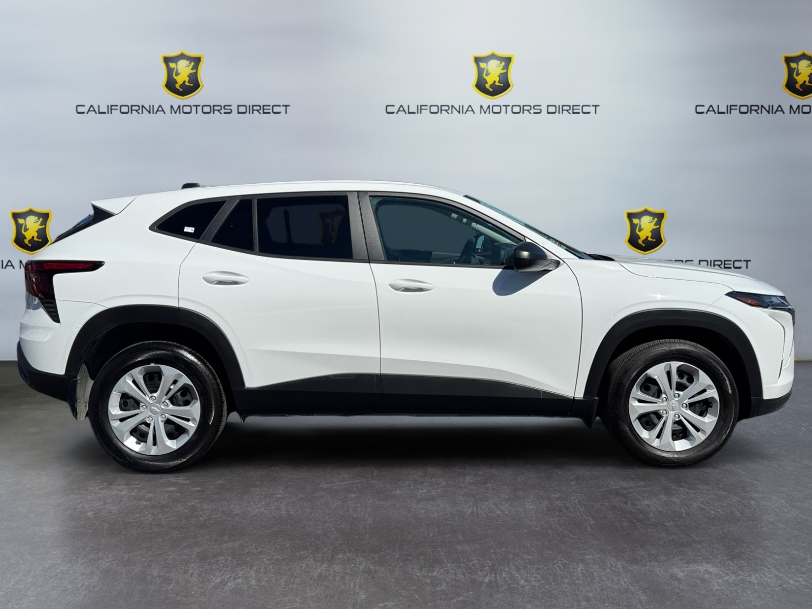 Used 2026 Chevrolet Trax LS FWD image 6