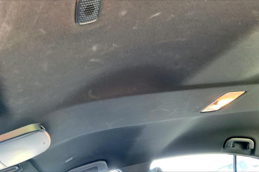 Used 2025 Toyota Camry SE FWD image 8