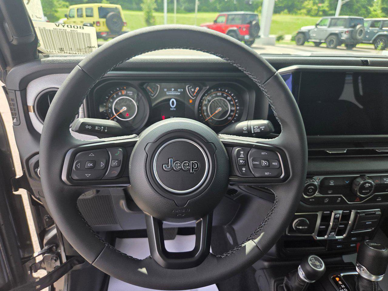 New 2025 Jeep Gladiator Sport S image 9