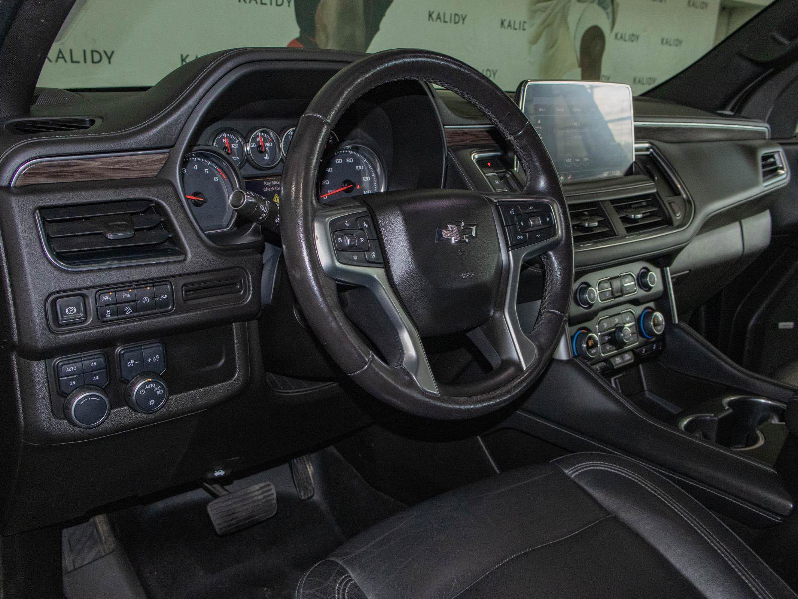 Used 2021 Chevrolet Tahoe Z71 w/ Luxury Package image 5