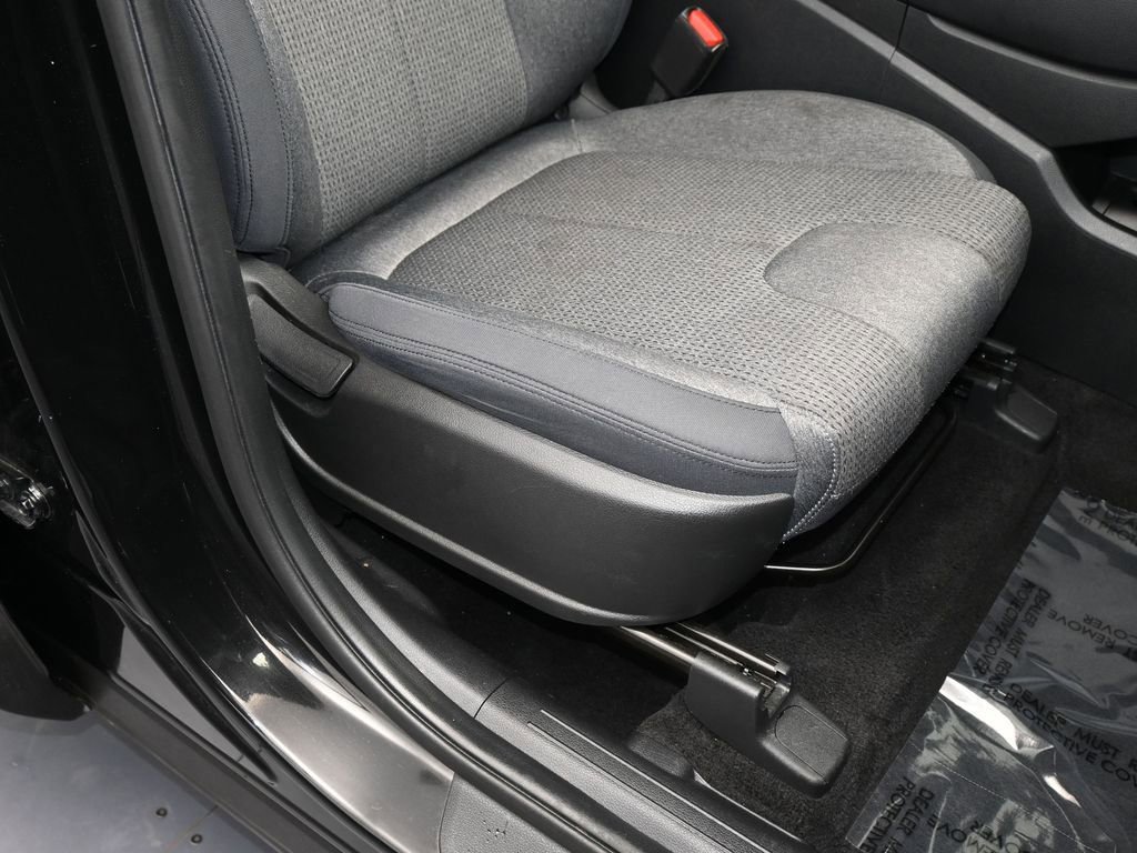 Used 2023 Hyundai Santa Fe SE image 35