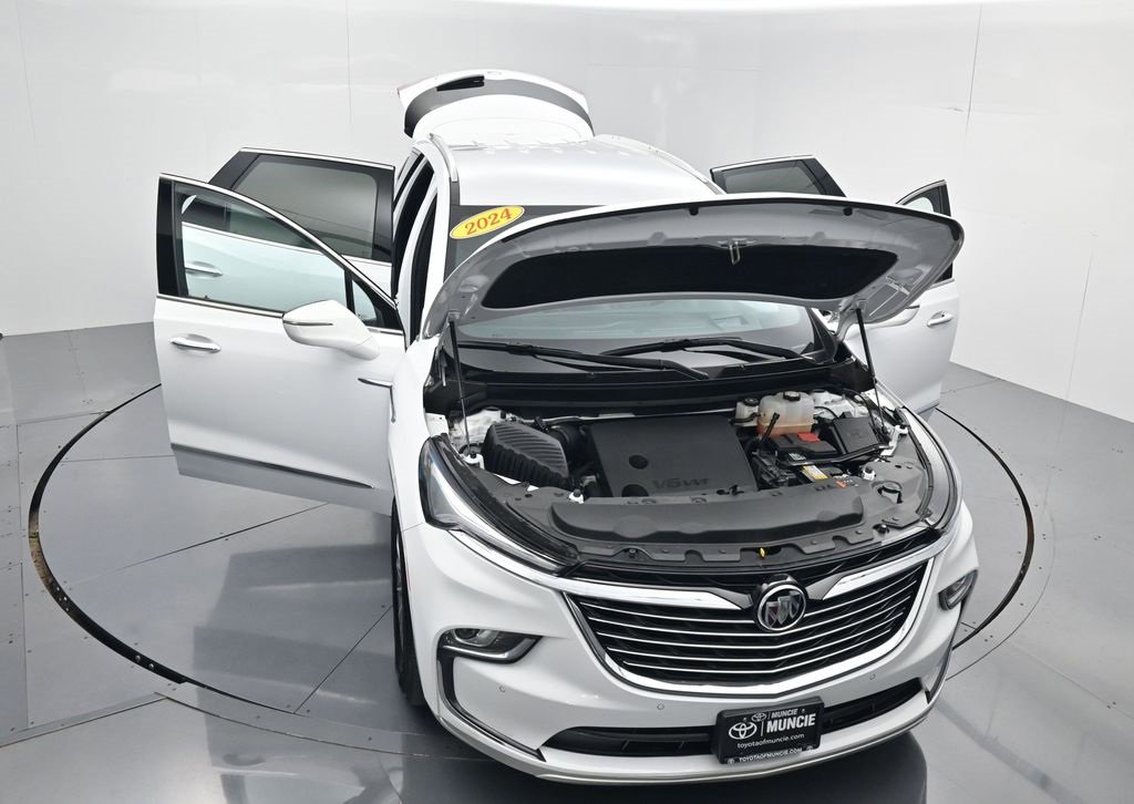 Used 2024 Buick Enclave Premium image 71