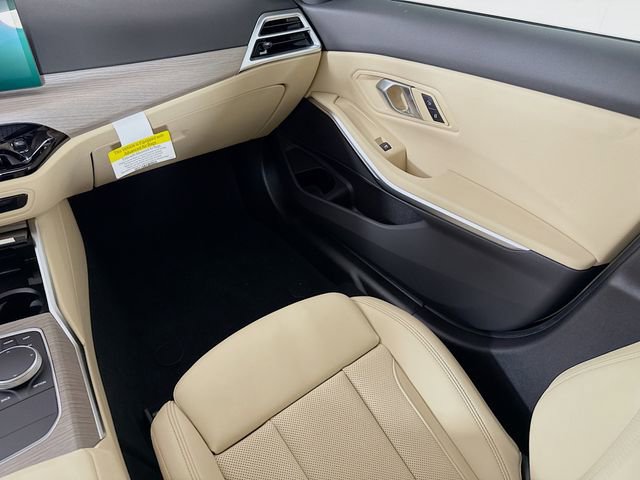 Used 2025 BMW 330i xDrive Sedan w/ Premium Package image 24