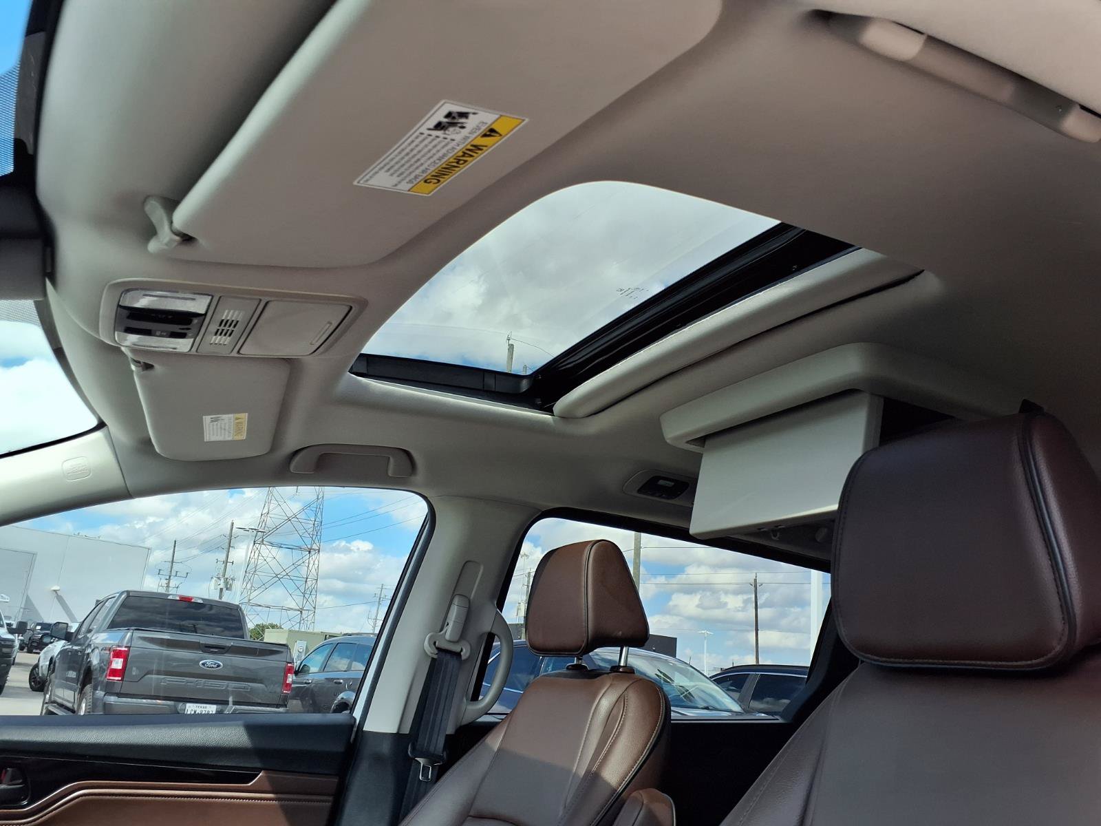 Used 2026 Honda Odyssey Touring image 11