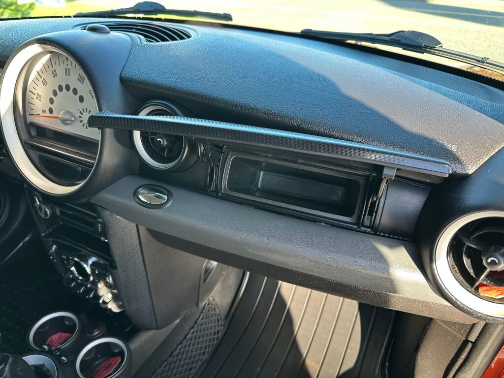 Used 2011 MINI Cooper S image 14