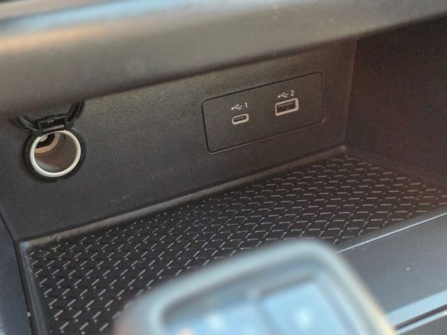 Used 2023 Nissan Pathfinder S image 29