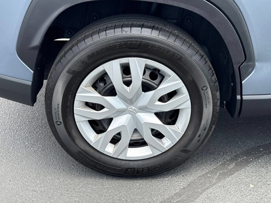 Certified 2026 Toyota Corolla Cross L FWD image 14