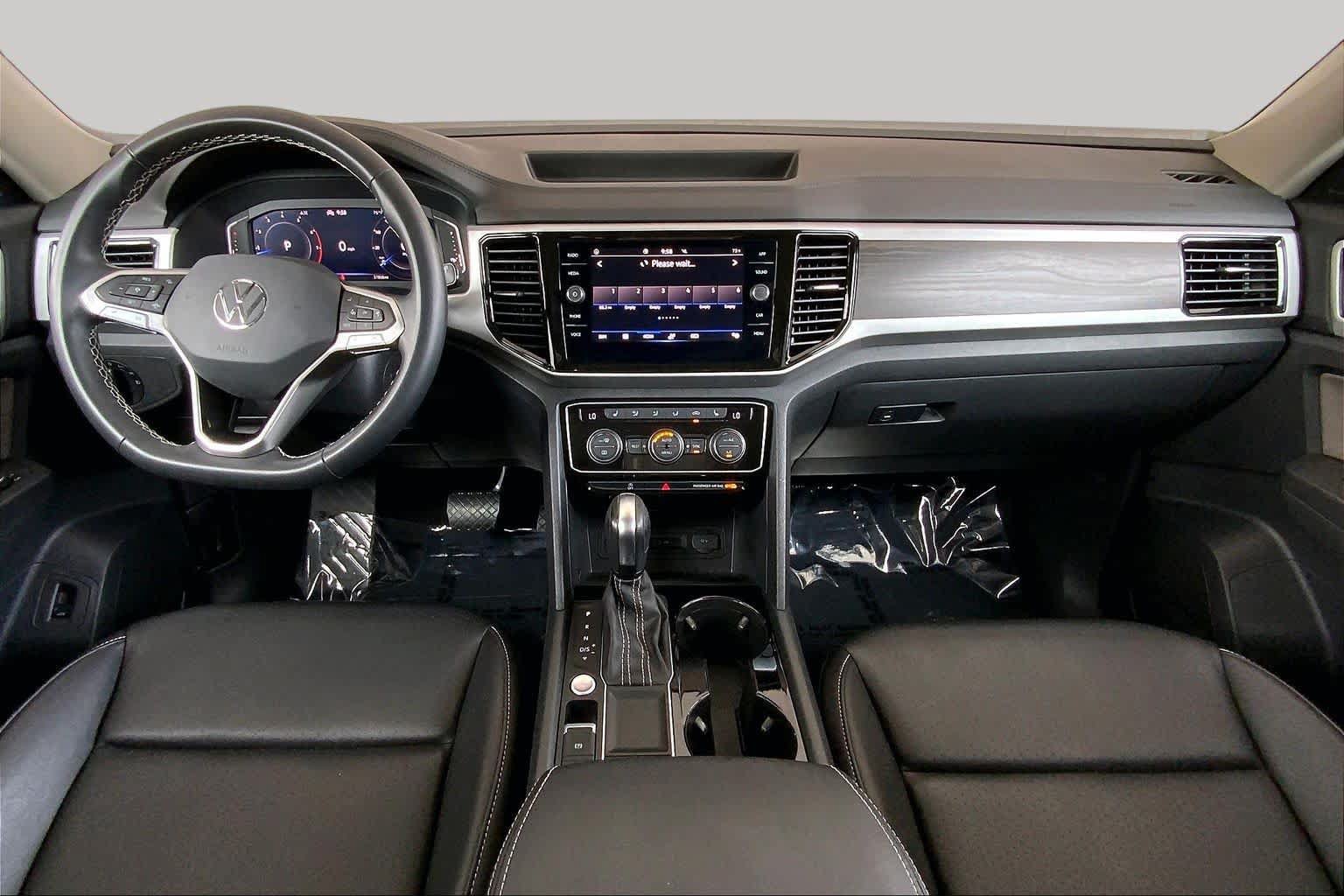 Used 2023 Volkswagen Atlas SE w/ Panoramic Sunroof Package FWD image 16