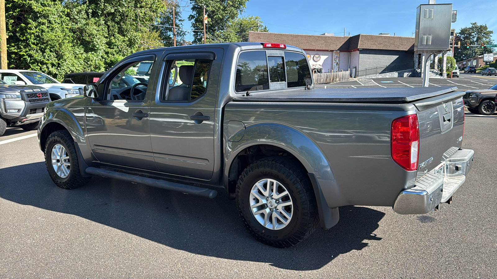 Used 2016 Nissan Frontier SV w/ SV Value Truck Package AWD/4WD image 20