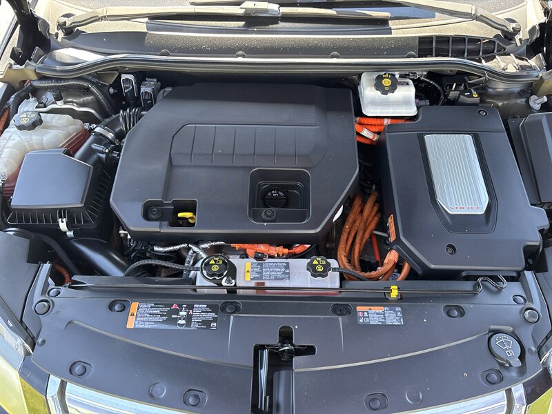 Used 2011 Chevrolet Volt Premium w/ Premium Trim Package FWD image 36